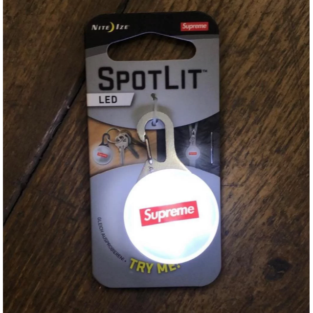 Supreme(シュプリーム)の正規品 19ss Supreme Spotlight Keychain メンズのファッション小物(キーホルダー)の商品写真