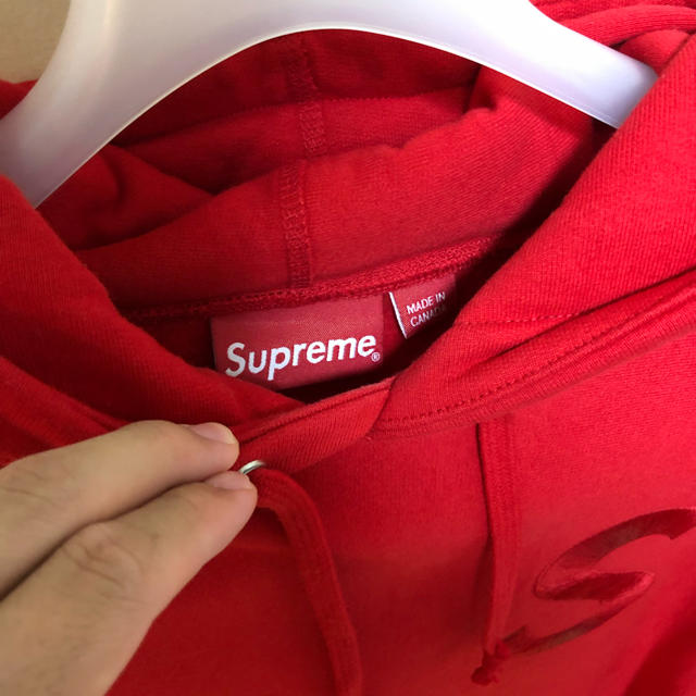 Supreme(シュプリーム)のSサイズ Supreme S logo hoodie red 赤 メンズのトップス(パーカー)の商品写真