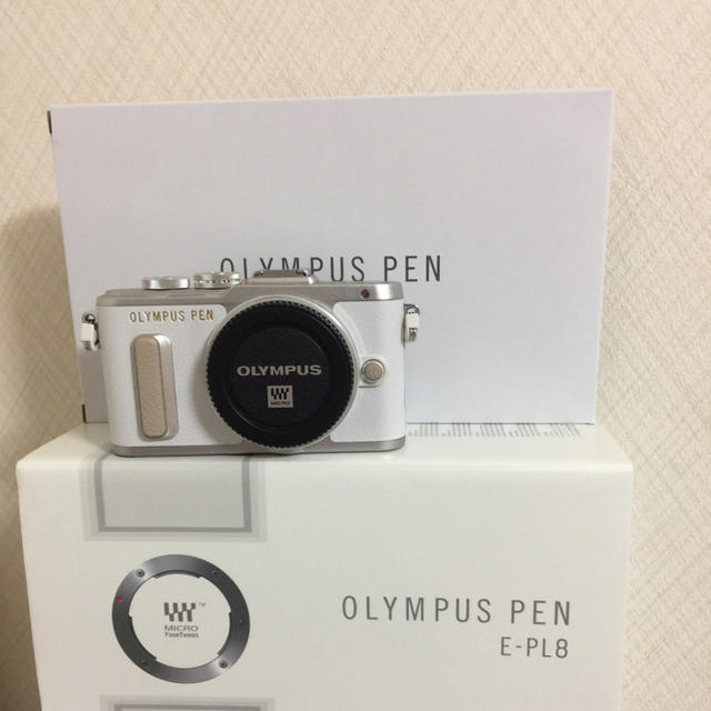 OLYMPUS PEN e-pl8