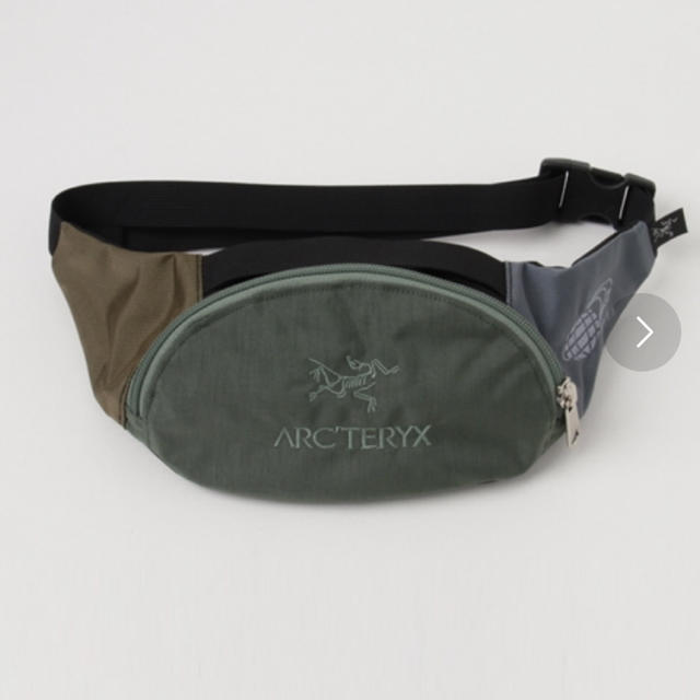 ARC'TERYX(アークテリクス)のARC'TERYX × BEAMS / ミニショルダーバッグ メンズのバッグ(ウエストポーチ)の商品写真
