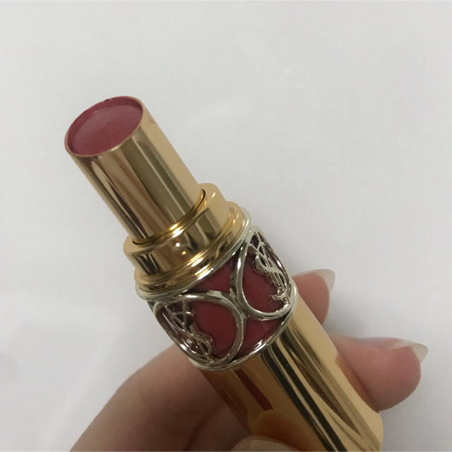 Yves Saint Laurent Beaute(イヴサンローランボーテ)のルージュヴォリュプテシャイン86 コスメ/美容のベースメイク/化粧品(口紅)の商品写真