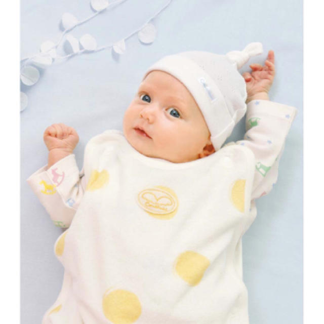 Combi mini(コンビミニ)のコンビミニ 新生児帽子 ミルクのみスタイ キッズ/ベビー/マタニティのこども用ファッション小物(帽子)の商品写真