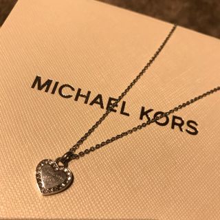 マイケルコース(Michael Kors)のマイケルコース ネックレス（箱・袋付き）(ネックレス)