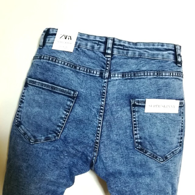 ZARA(ザラ)のsho さん専6/17 新品　ZARA  ストレッチスキニーデニム メンズのパンツ(デニム/ジーンズ)の商品写真