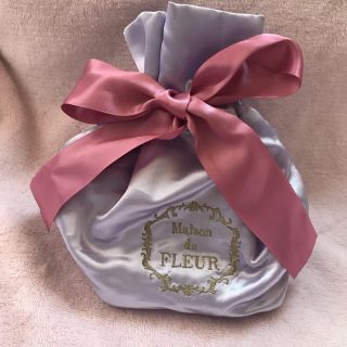 メゾンドフルール(Maison de FLEUR)のMaison de FLEUR ポーチ 新品未使用(ポーチ)