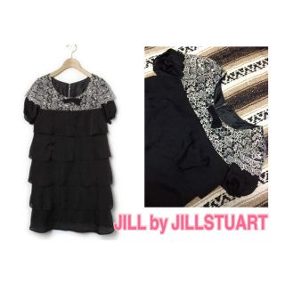 ジルバイジルスチュアート(JILL by JILLSTUART)のスパンコールティアードフリルワンピース♡(ミニワンピース)