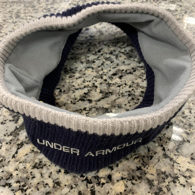 UNDER ARMOUR(アンダーアーマー)のアンダーアーマー ニット サンバイザー 紺色 ネイビー メンズの帽子(サンバイザー)の商品写真