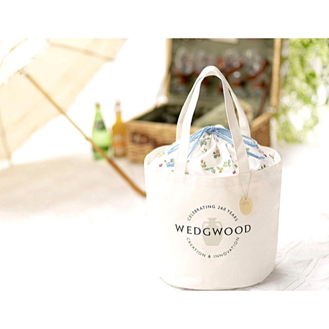 WEDGWOOD(ウェッジウッド)の💙ウエッジウッドワイルドストロベリーバッグGlow7月号付録新品、即購入可❣️ レディースのバッグ(トートバッグ)の商品写真