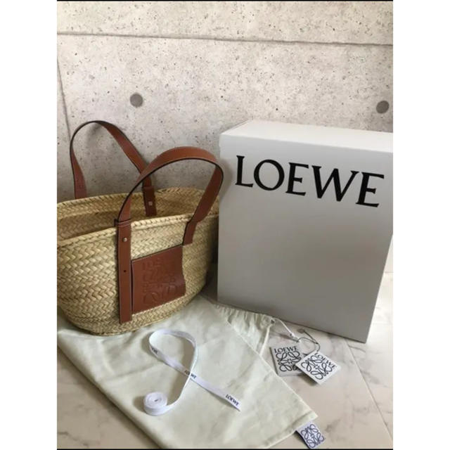 月曜日までの限定出品☆LOEWEかごバッグMサイズ Basketbagバスケットかごバッグ/ストローバッグ