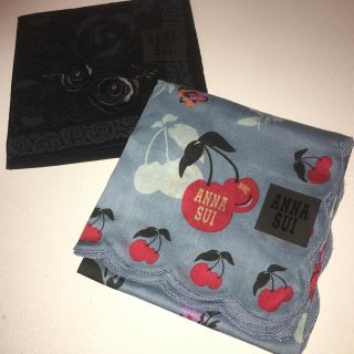 アナスイ(ANNA SUI)のANNA SUI ハンカチ2枚セット シックな黒と大人可愛いさくらんぼ(ハンカチ)