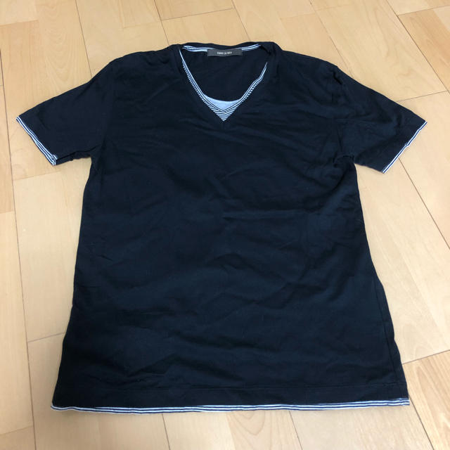 COMME CA MEN(コムサメン)のVネックTシャツ ブラック メンズのトップス(Tシャツ/カットソー(半袖/袖なし))の商品写真