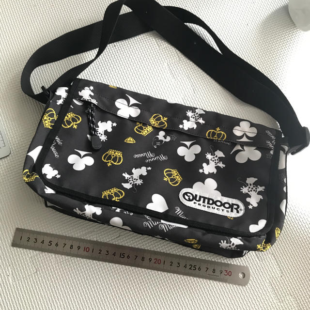 Disney(ディズニー)の専用出品　ディズニー ミニー outdoor ショルダーバッグ レディースのバッグ(メッセンジャーバッグ)の商品写真