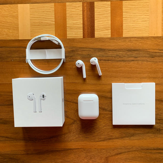 Apple AirPods 第一世代