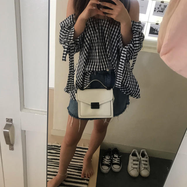 ZARA(ザラ)のオフショルダー birthdaybush レディースのトップス(カットソー(長袖/七分))の商品写真