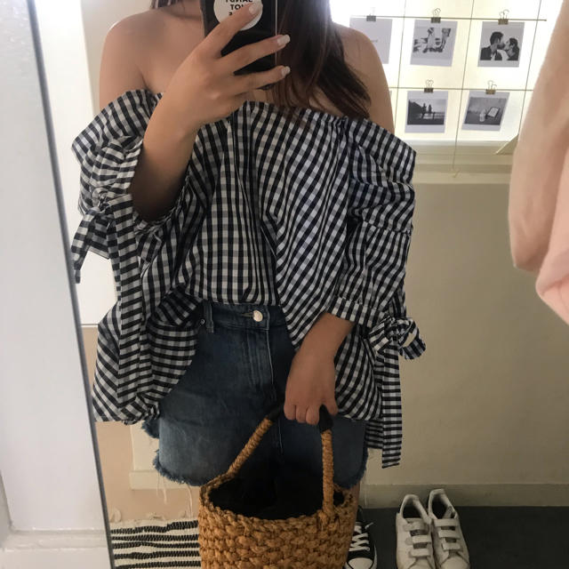 ZARA(ザラ)のオフショルダー birthdaybush レディースのトップス(カットソー(長袖/七分))の商品写真