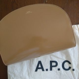 アーペーセー(A.P.C)のA.P.C.  ハーフムーンバッグ  最終値下げ(ショルダーバッグ)