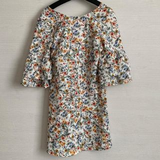 ザラ(ZARA)のZARA花柄ワンピース(ひざ丈ワンピース)