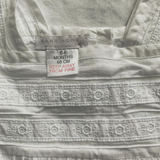 ZARA HOME(ザラホーム)のZARA HOME Baby lace rompers キッズ/ベビー/マタニティのベビー服(~85cm)(ロンパース)の商品写真