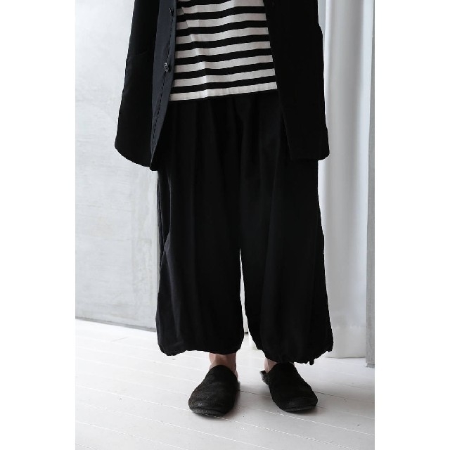 Yohji Yamamoto(ヨウジヤマモト)のYohji Yamamoto 18ss バルーンパンツ メンズのパンツ(サルエルパンツ)の商品写真