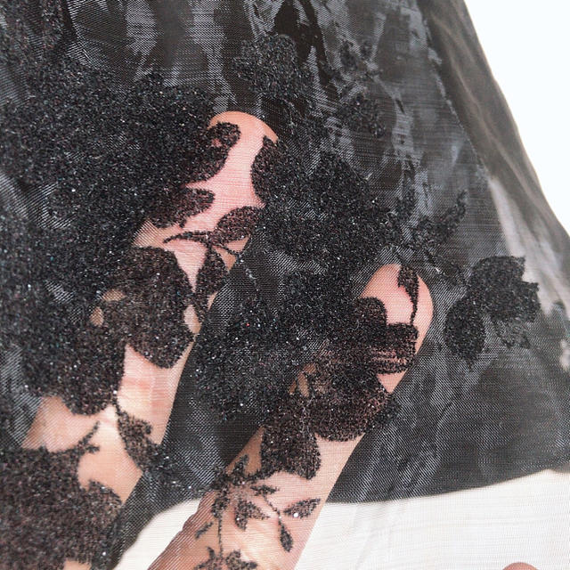 allamanda(アラマンダ)のフラワーオーガンジースカート レディースのスカート(ひざ丈スカート)の商品写真