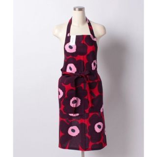 マリメッコ(marimekko)のマリメッコ　エプロン　赤紫黒　新品(収納/キッチン雑貨)