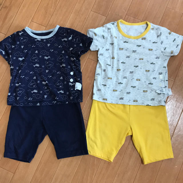 UNIQLO(ユニクロ)のUNIQULO パジャマ  キッズ/ベビー/マタニティのキッズ服男の子用(90cm~)(パジャマ)の商品写真