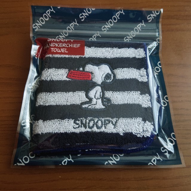 SNOOPY(スヌーピー)のスヌーピー ハンドタオル エンタメ/ホビーのアニメグッズ(タオル)の商品写真