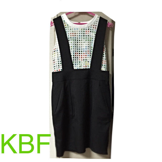 KBF(ケービーエフ)のハイウエストジャンパースカート レディースのスカート(ひざ丈スカート)の商品写真