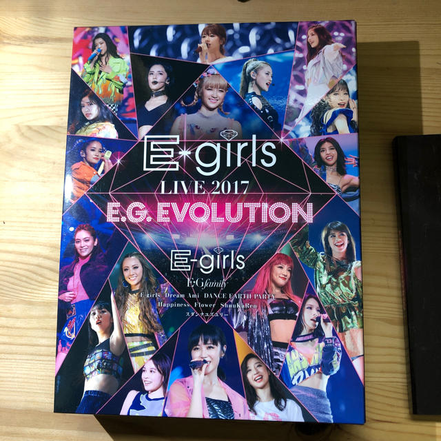 E-girls(イーガールズ)のE-girls LIVE 2017 BD エンタメ/ホビーのDVD/ブルーレイ(ミュージック)の商品写真