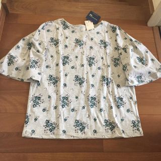 ローズバッド(ROSE BUD)の新品★タグつき Studio Sandeson グレー小花Tシャツ 7分袖(Tシャツ(長袖/七分))