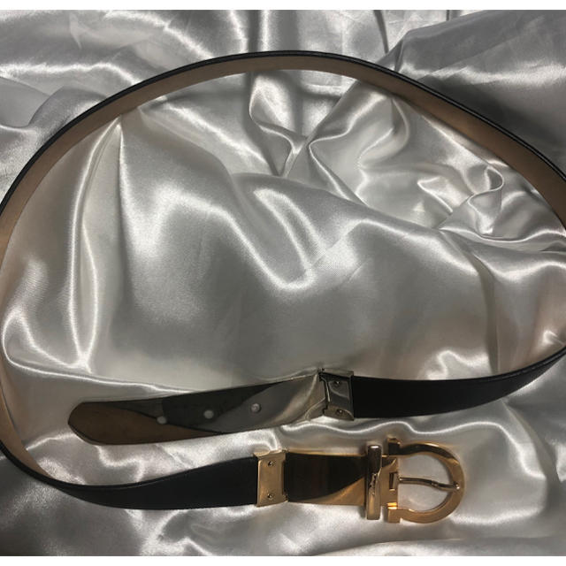 Ferragamo(フェラガモ)のレディース Ferragamo フェラガモ ベルト gold×silver 格安 レディースのファッション小物(ベルト)の商品写真