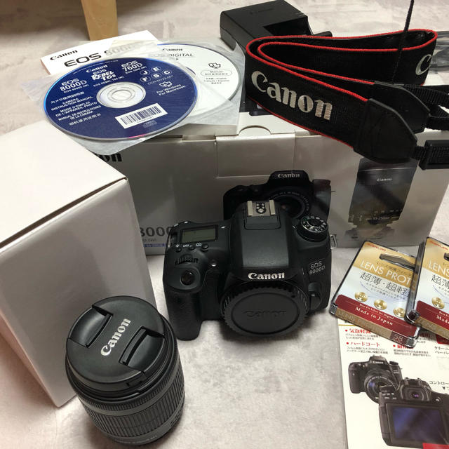 Canon EOS 8000D W