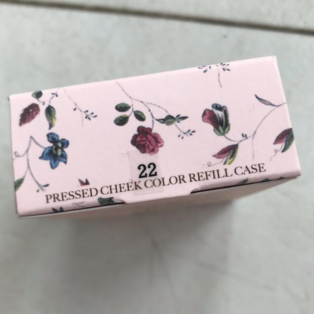 Les Merveilleuses LADUREE(レメルヴェイユーズラデュレ)のラデュレ チークカラー   新品 22 m コスメ/美容のベースメイク/化粧品(チーク)の商品写真