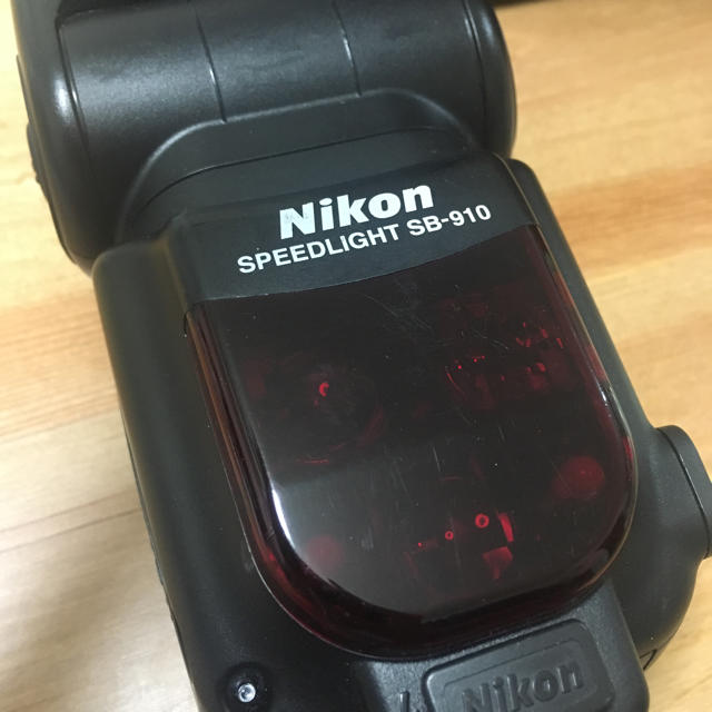 NIKON SPEEDLIGHT SB-910 2