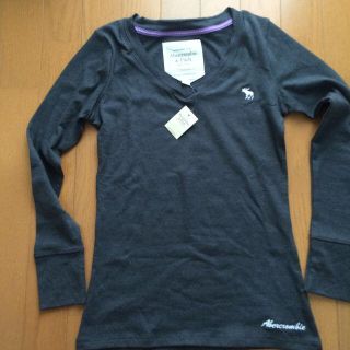 アバクロンビーアンドフィッチ(Abercrombie&Fitch)のAbercroのロンT☆新品未使用(Tシャツ(長袖/七分))