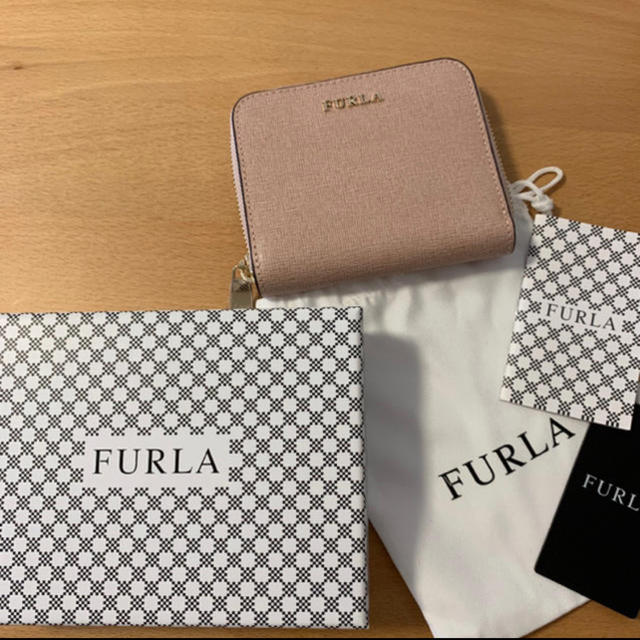 フルラ FURLA 折りたたみ財布