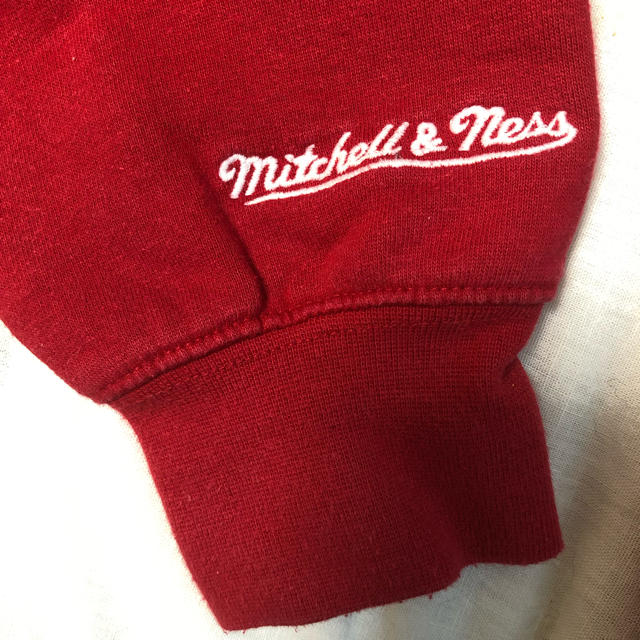 MITCHELL & NESS(ミッチェルアンドネス)のBULLSトレーナー　最終値下げ メンズのトップス(スウェット)の商品写真