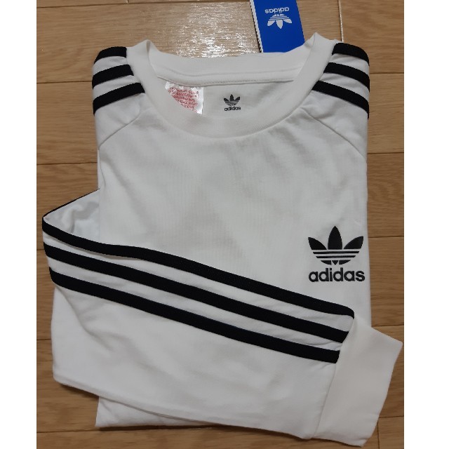 adidas(アディダス)のロンＴ adidas originals レディースのトップス(Tシャツ(長袖/七分))の商品写真