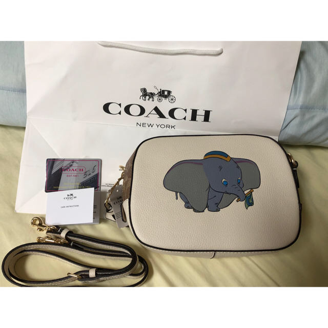 コーチ ダンボ coach カメラバック