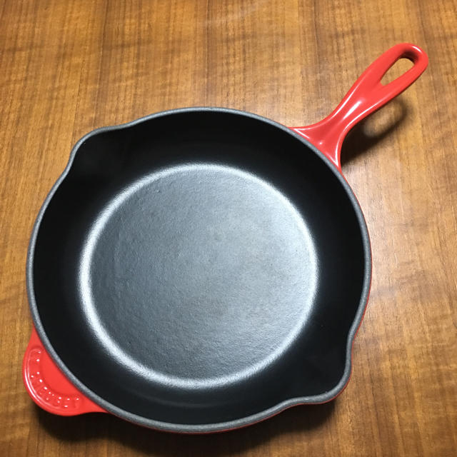 LE CREUSET(ルクルーゼ)のル・クルーゼ スキレット23cm インテリア/住まい/日用品のキッチン/食器(鍋/フライパン)の商品写真