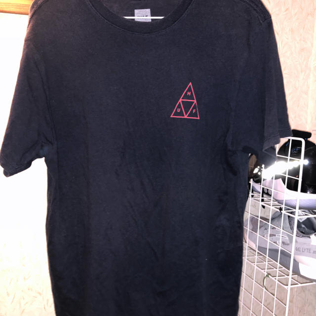HUF(ハフ)のハフ ネイビー バックプリント 海 スケボー 夏 サマー メンズのトップス(Tシャツ/カットソー(半袖/袖なし))の商品写真