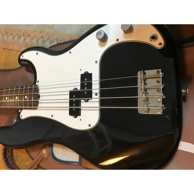 84年製 Aシリアル　Fender Japan