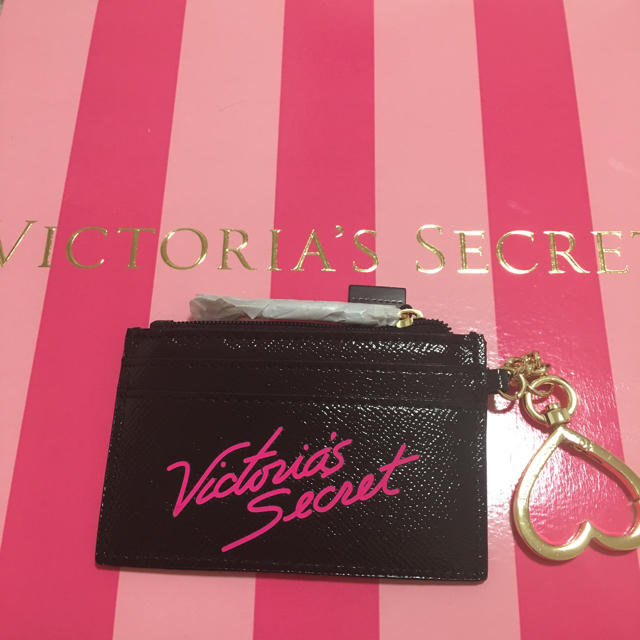 Victoria's Secret(ヴィクトリアズシークレット)のヴィクトリアシークレット カードケース 小銭入れ\❤︎/ レディースのファッション小物(名刺入れ/定期入れ)の商品写真