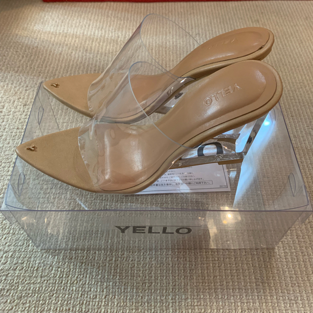 yellaw(イエロー)のyello クリア サンダル レディースの靴/シューズ(サンダル)の商品写真