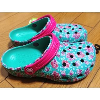 クロックス(crocs)の新品★16.5cm c9 クロックス クラシックグラフィック ガールズサンダル(サンダル)