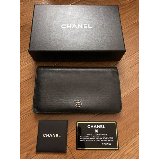 CHANEL(シャネル)のCHANEL シャネル 二つ折り 長財布  レディースのファッション小物(財布)の商品写真