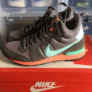 ナイキ(NIKE)のnike internationalist 23.5cm(スニーカー)