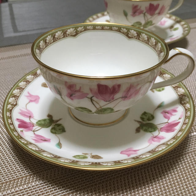 Noritake - 未使用品 ノリタケ シクラメンタッチ C&S 2客の通販 by 月