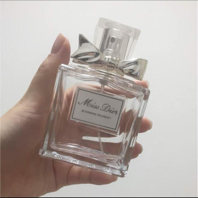 Christian Dior - ディオール ブルーミングブーケ 香水 100ミリ 空き瓶の通販 by ボン's shop｜クリスチャン