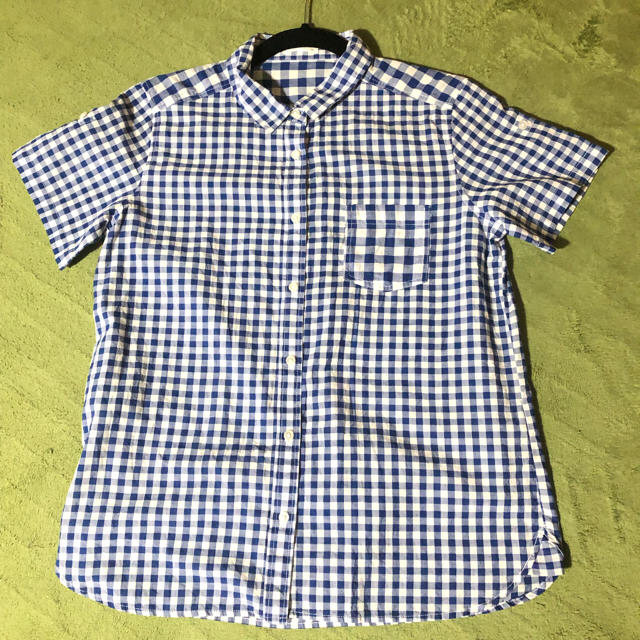 GU(ジーユー)の★ギンガムチェックシャツ★青×白 レディースのトップス(シャツ/ブラウス(半袖/袖なし))の商品写真